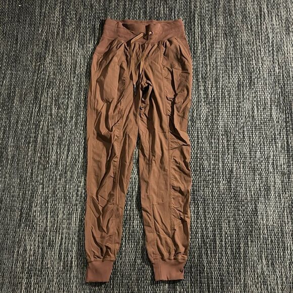 Lululemon Dance Studio Mid-Rise Jogger - Picture 1 of 10